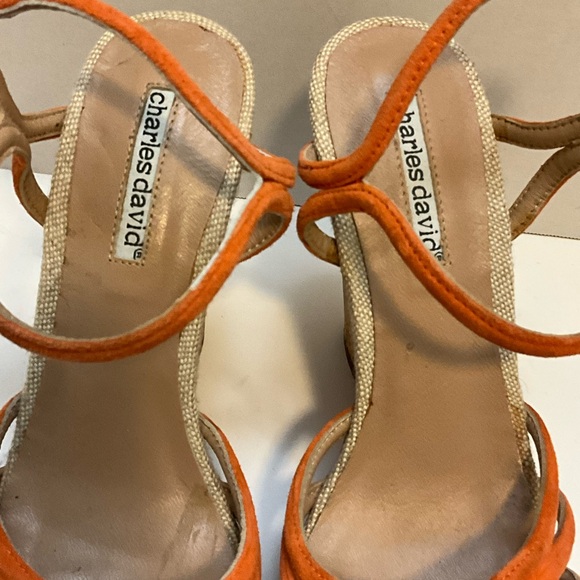 Charles David Orange Wedges 8 - Picture 8 of 13